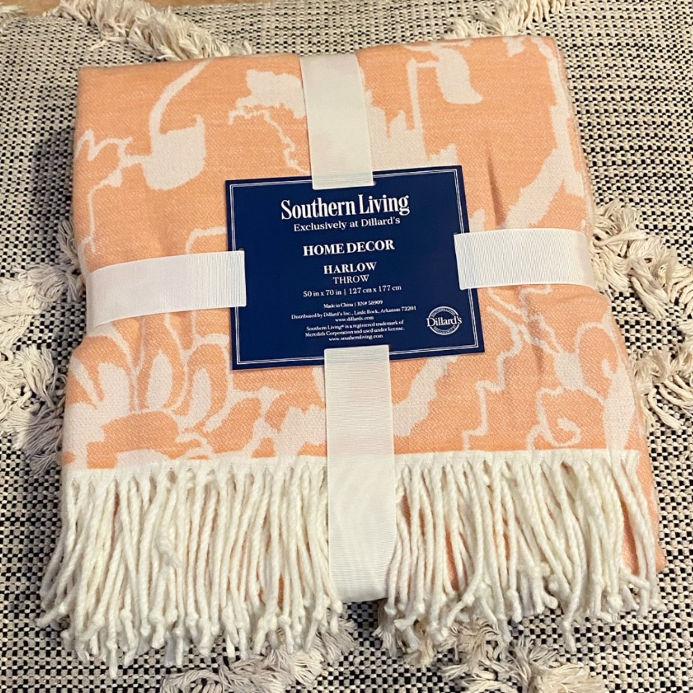 Southern Living Harlow Throw